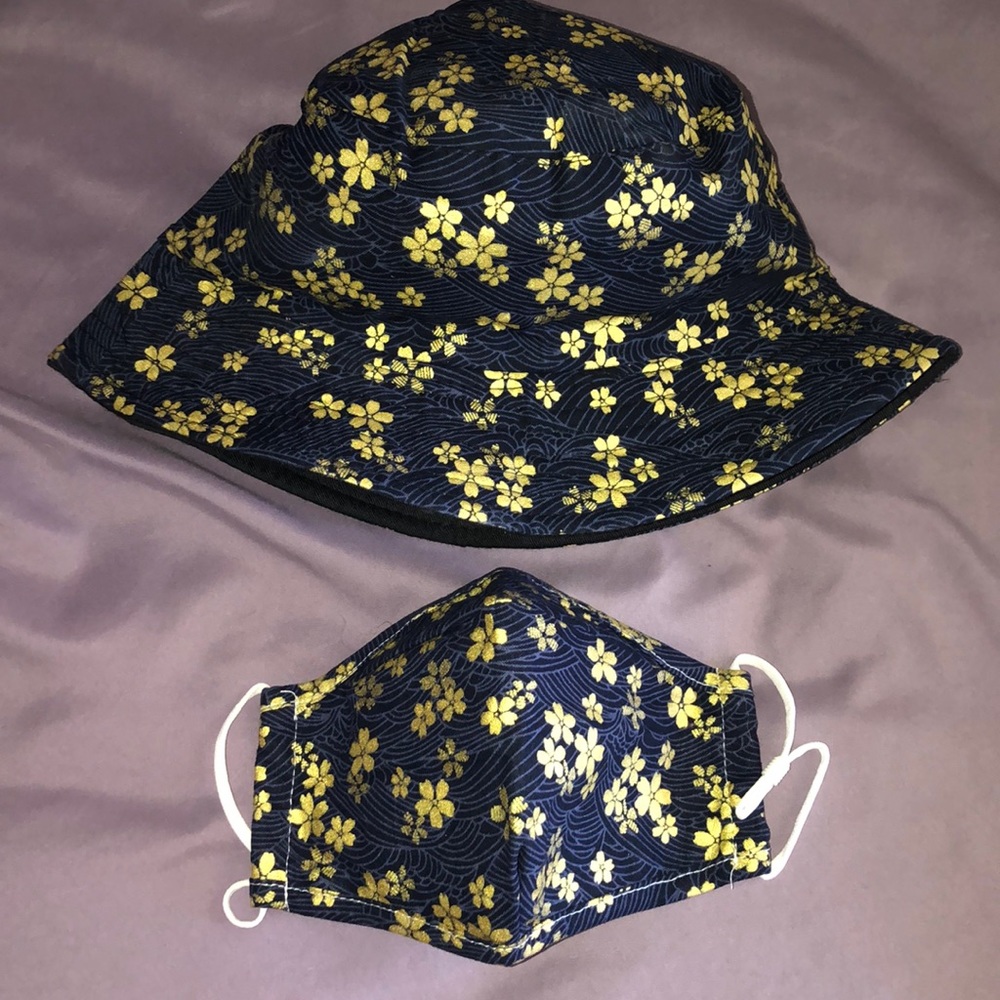 Bucket hat & matching face mask